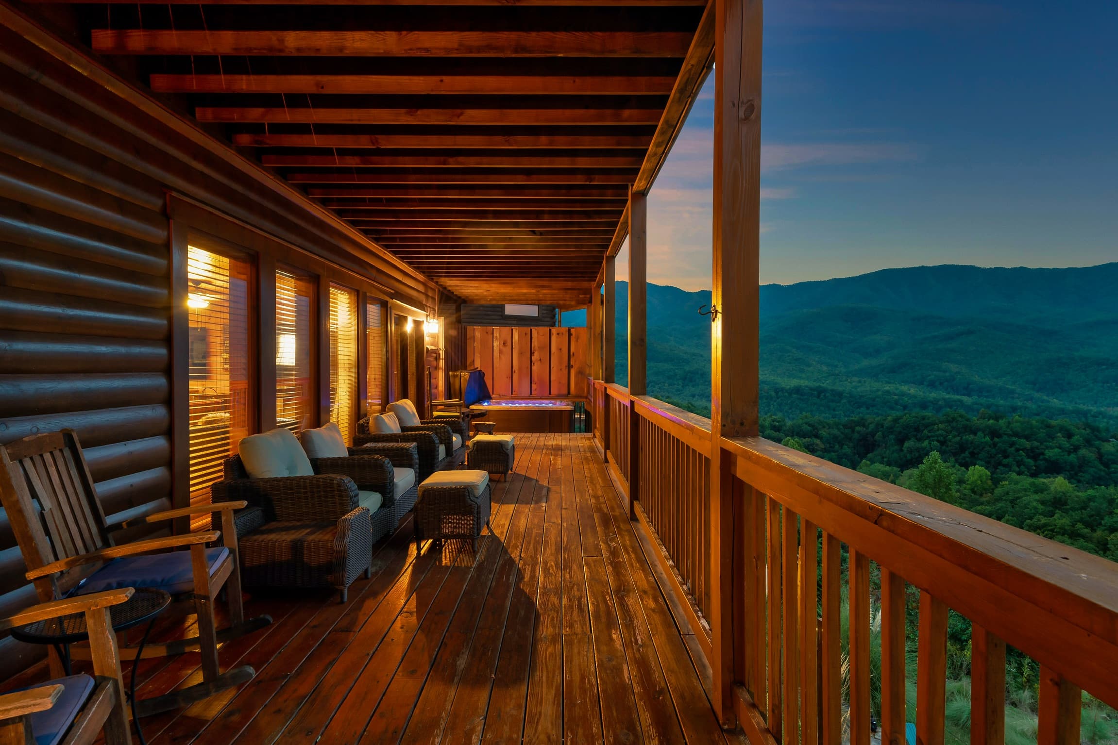 Heaven's Edge luxury cabin at Cobbly Nob Resort, Gatlinburg — photo 10