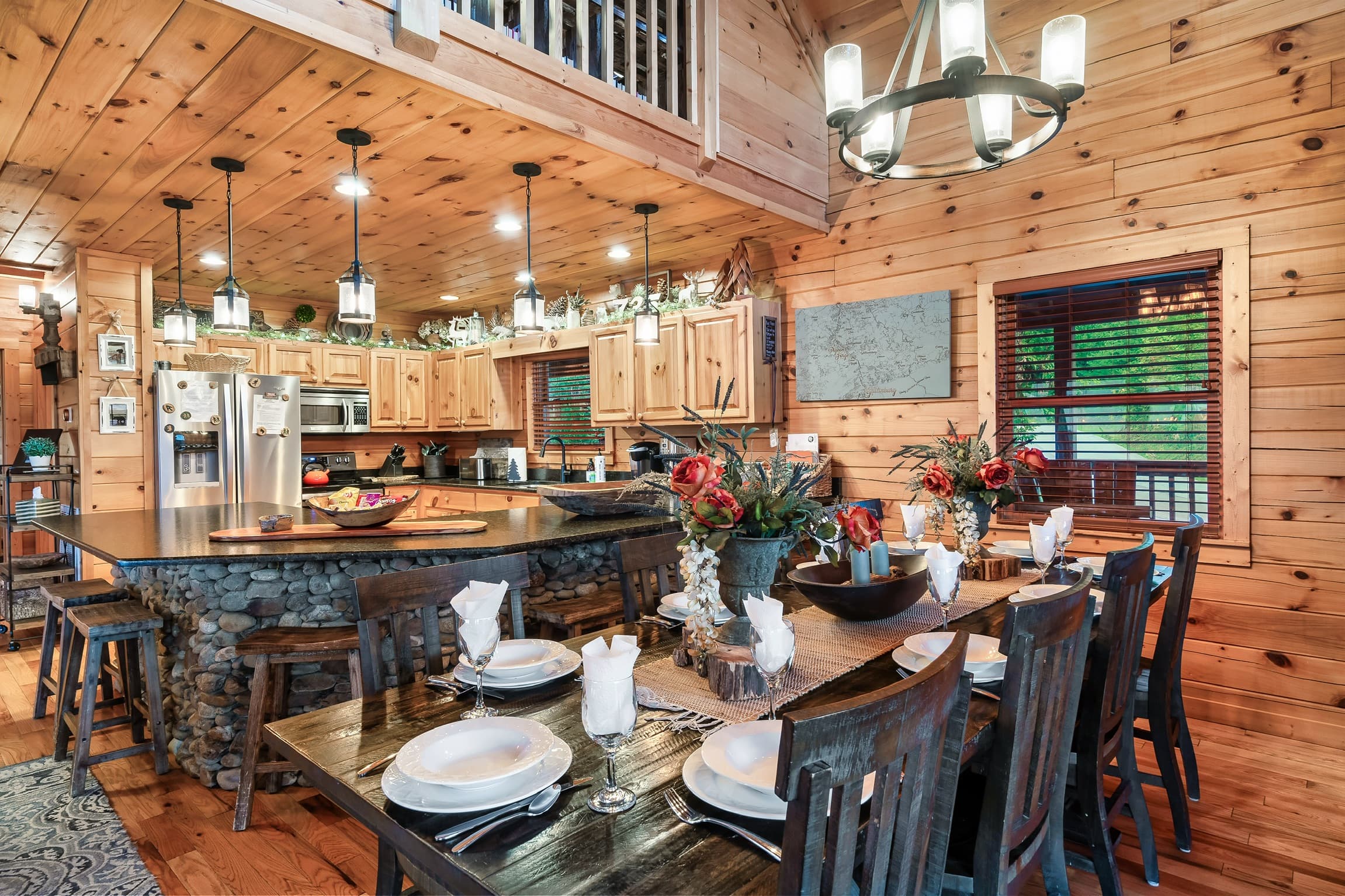 Heaven's Edge luxury cabin at Cobbly Nob Resort, Gatlinburg — photo 14