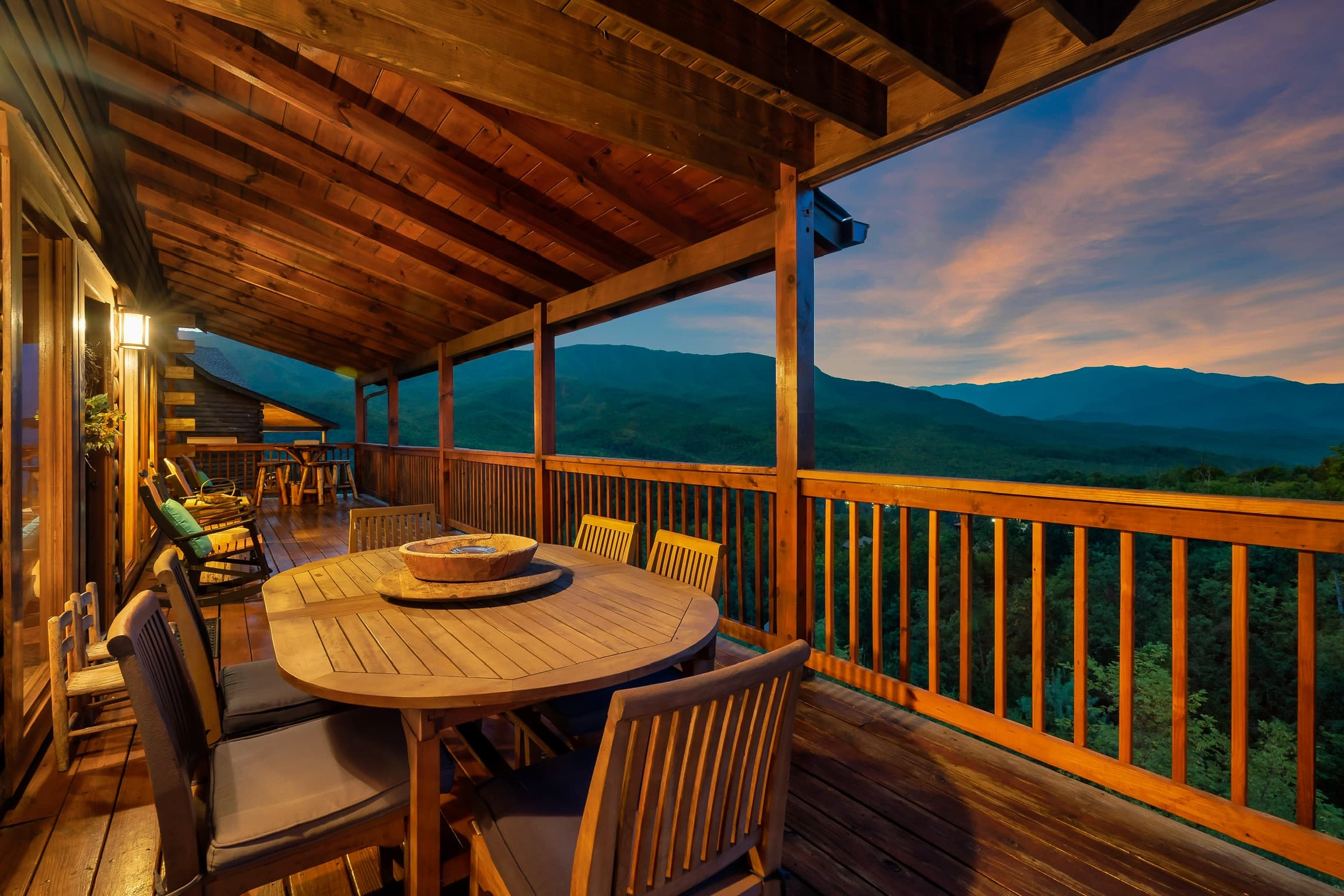 Heaven's Edge luxury cabin at Cobbly Nob Resort, Gatlinburg — photo 3