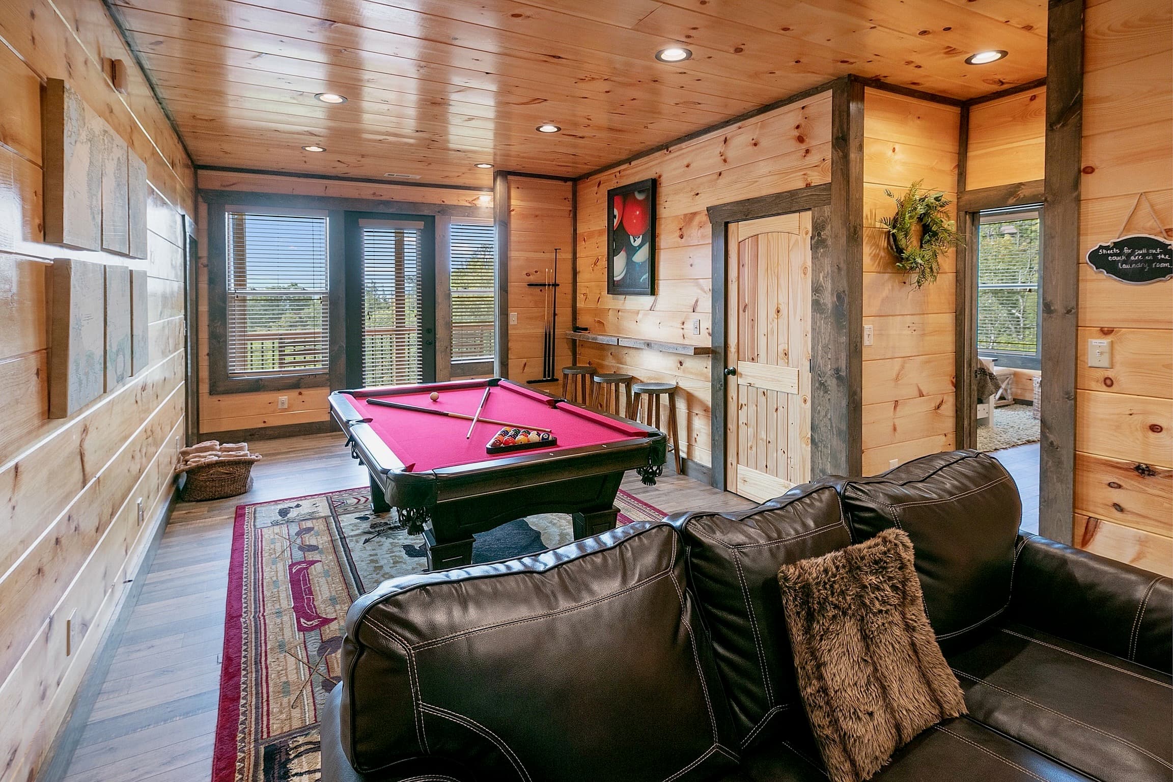 Picadilly Perch luxury cabin at Cobbly Nob Resort, Gatlinburg — photo 20