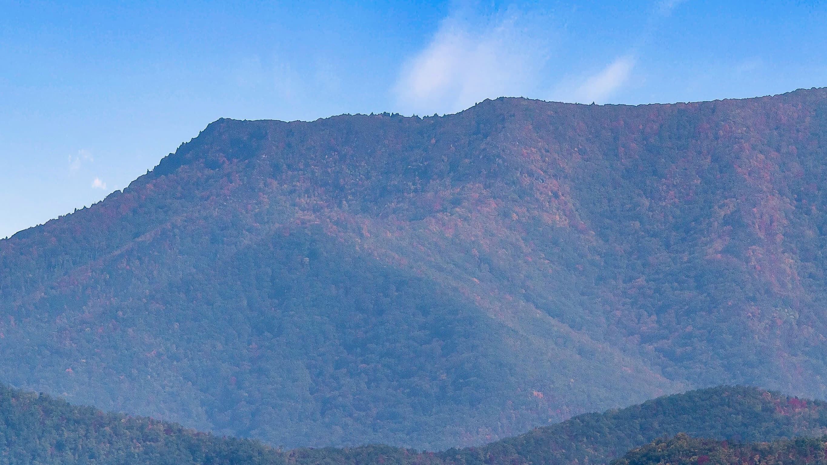 Picadilly Perch luxury cabin at Cobbly Nob Resort, Gatlinburg — photo 28