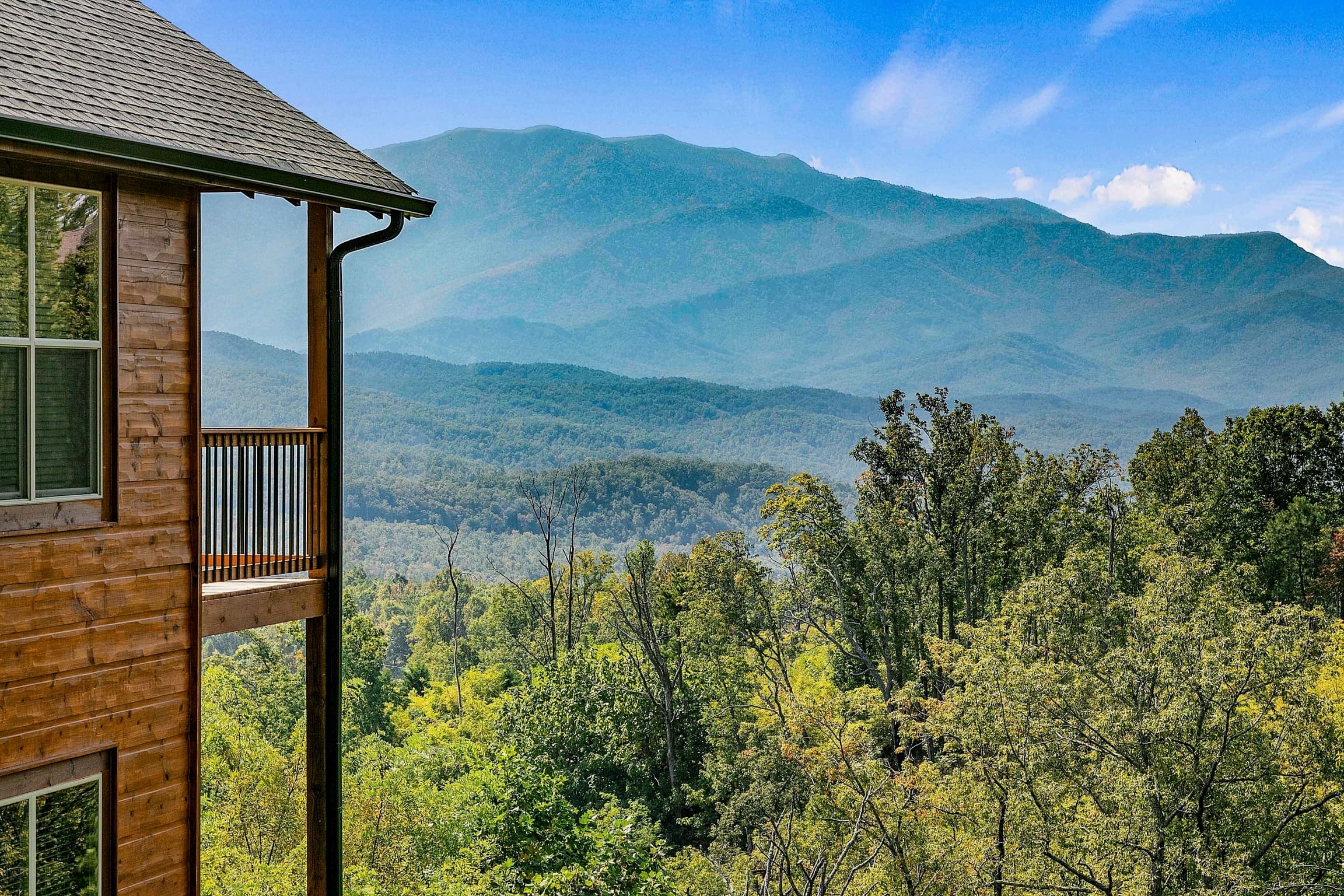 Picadilly Perch luxury cabin at Cobbly Nob Resort, Gatlinburg — photo 2